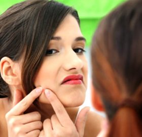 डण्डीफोर हटाउने ८ घरेलु उपाय