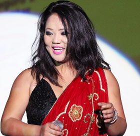 ‘रंगीन साँझ’ मा गुन्योचोली लगाउँदा ज्योतिलाई गाह्रो भो
