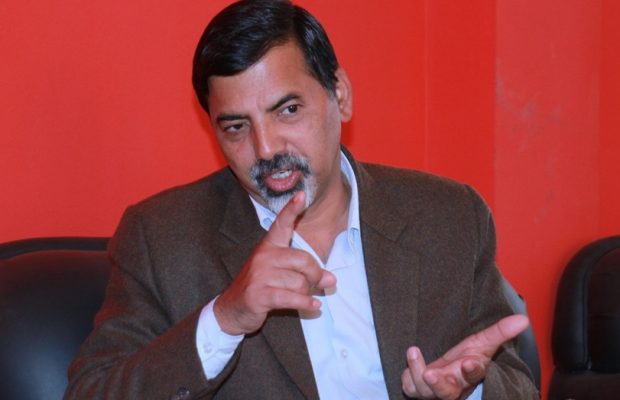 अर्थमन्त्री शर्माले दिए पदबाट राजीनामा