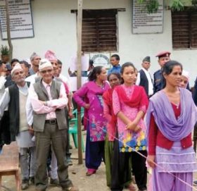 सबै मतदानस्थल प्रहरी सुरक्षा घेराभित्र, कसरी खटिँदै छन् प्रहरी र सेना ?