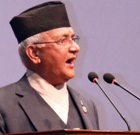 अध्यक्ष ओलीको व्यंग्य : सत्ताबाट छुटेको पीडामा कांग्रेस छाती पिटेर रुँदैछ