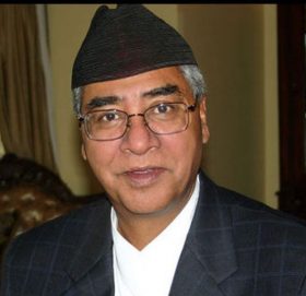 पेट्रोलियम पदार्थको मूल्य घटाउन प्रधानमन्त्रीको निर्देशन, आजदेखि पुरानै मूल्य कायम हुने