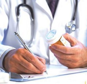 डाक्टरको लाइसेन्स परीक्षा – फेल भएका नै जाँच्छन् बिरामी !