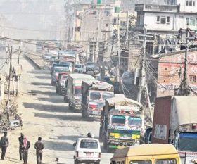 यसकारण उपत्यकामा सडक विस्तारको काम ठप्प छ