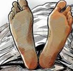 शौचालयमा झु ण्डि ए को अवस्था युवती फेला