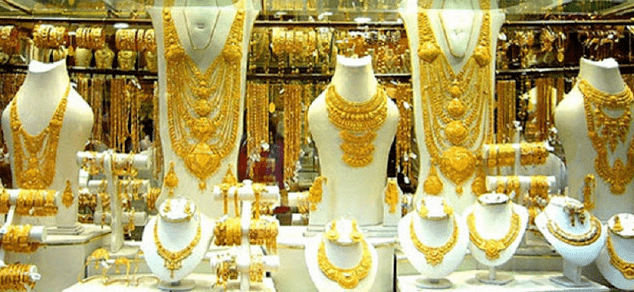 सुनको मूल्य घट्यो, चाँदीको बढ्यो