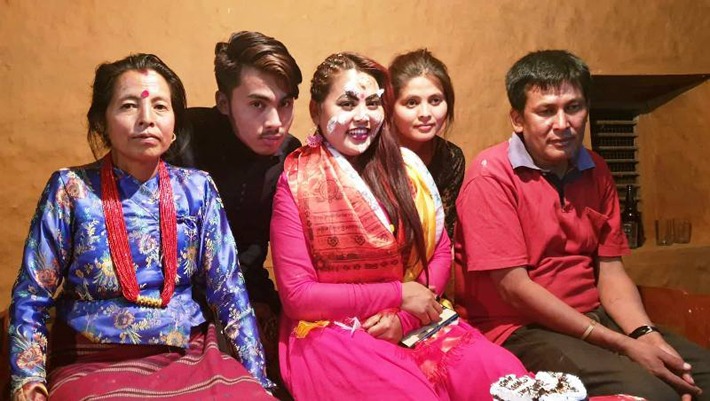 आमासँगै मनाईन् नायिका लुङबाले जन्मदिन