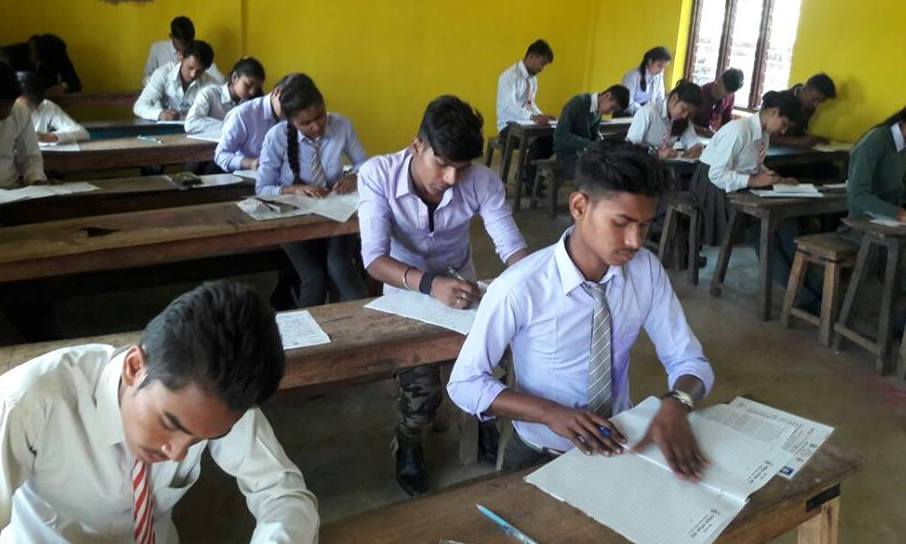 प्रदेश २ मा भोलिबाट हुने एसईई परीक्षामा केन्द्राध्यक्ष बाहेक सबैलाई मोबाइल प्रयोगमा निषेध