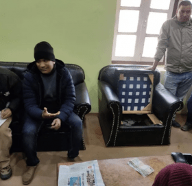 कम्प्युटर अपरेटर  १५ हजार घुस रकम सहित पक्राउ