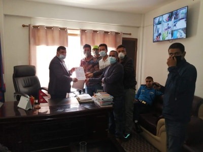 सरकारलाई ने बि संघ काभ्रेको ज्ञापनपत्र