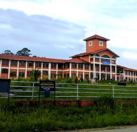 स्नातकको भर्नातिर विश्वविद्यालय