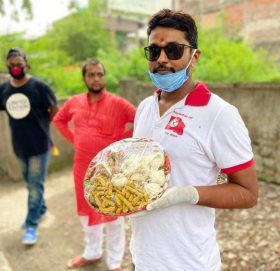 प्रधानमन्त्रीलाई अदुवा ,बेसार र लहसुन उपहार