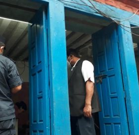 धुलिखेलका अधिकांश मासु पसल मापदण्ड विपरित, मुल्य सूचि र डिजिटल तराजु नै नभएको खुलसा