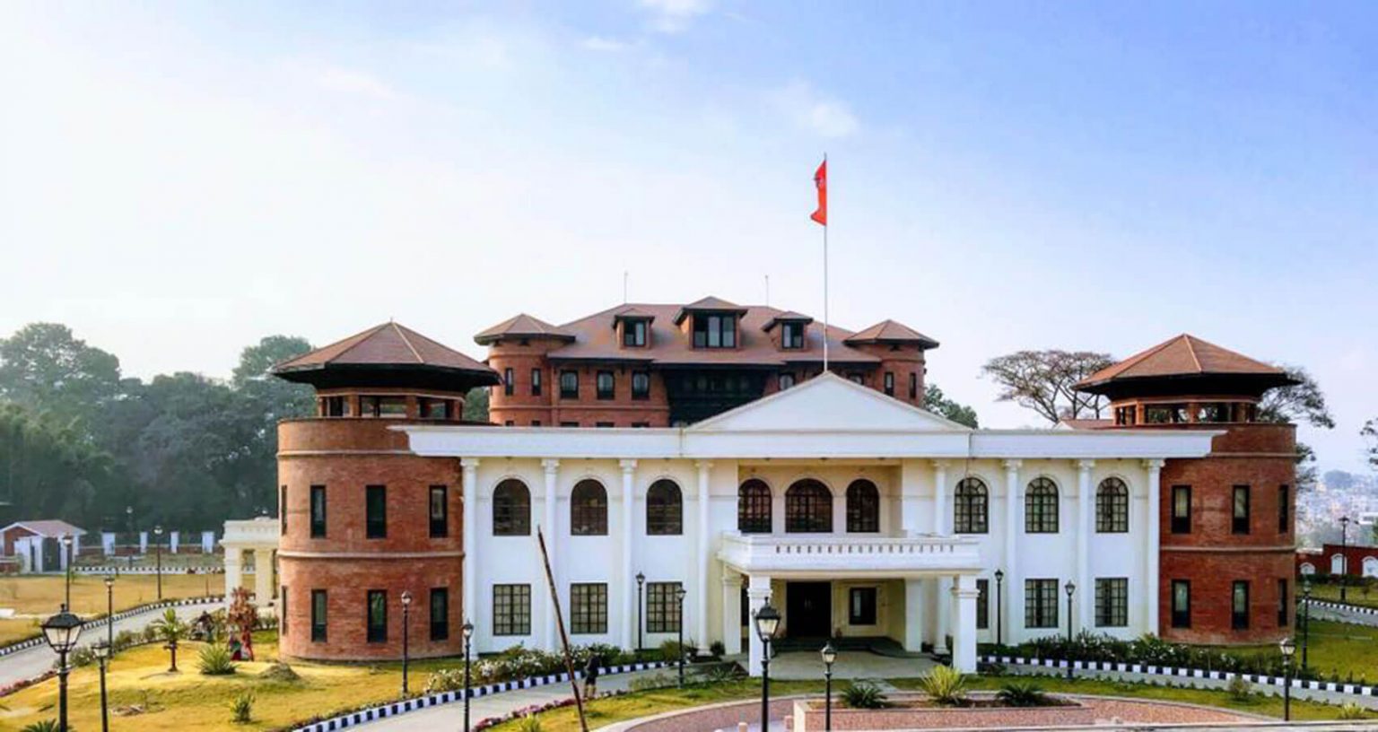 लकडाउनका बेला राष्ट्रपति कार्यालयमा ८४ लाखकाे भव्य शौचालय बन्दै