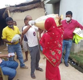 मिथिला वाइल्ड लाइफ ट्रष्टद्धारा २३१ विपन्न घर परिवारलाई राहत वितरण