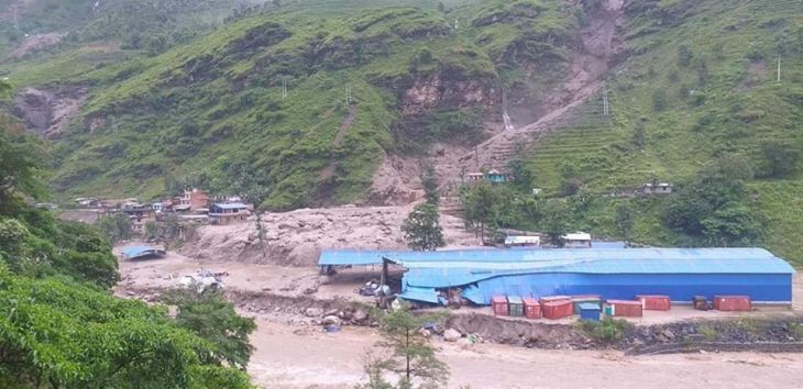 सिन्धुपाल्चोक बाढी अपडेट : दुई जनाको श’व फेला, १९ सम्पर्क विहिन