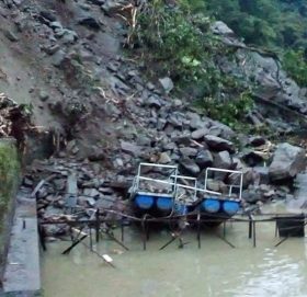 इन्द्रावती जलविद्युत् आयोजनामा पहिरो, मानव बस्ती समेत जोखिममा