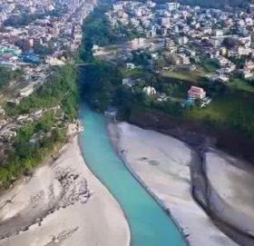प्रेम जोडीले नहरमा हाम फाले