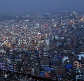 उपत्यकामा फैलिँदै कोरोना संक्रमण, बढ्दै जोखिम