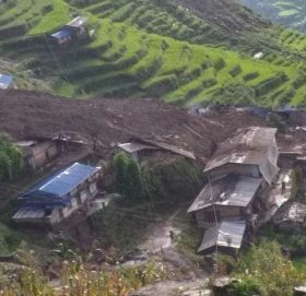 अझै उच्च जोखिममा छन् सिन्धुपालचोकका १६७ बस्ती