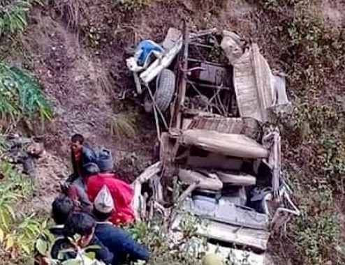 जीप दु’र्घ’टनामा २ जनाको ज्या’न गयो, ६ जना घा’इते