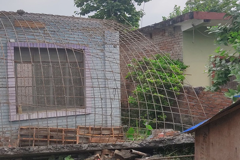 छत खसेर कामदारको मृ’त्यु