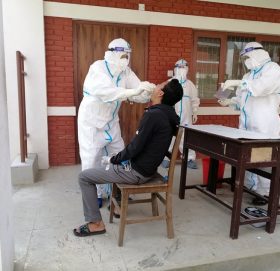 धुलिखेलमा मात्र करिब आठ सय जनाको पिसिआर बिधिमार्फत कोरोना परिक्षण