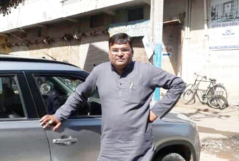 बलिउडका फिल्म निर्माताको अ’प’रा’ध यात्राः फिल्म डुबेपछि नेपाल छिरेर न’क्क’ली सुन त’स्क’री