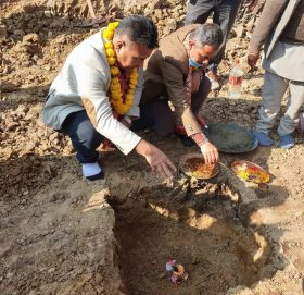 धुलिखेल  रविओपीमा २२ कोठे विद्यालय भवनको शिलान्यास