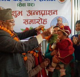 झाडीमा भेटिएकी ‘मानवी’ले पाइन् अभिभावक