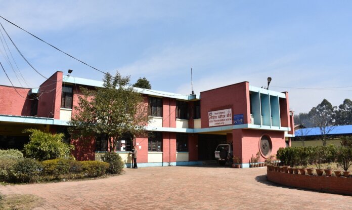 शैक्षिक सत्र जेठसम्म लैजाने प्रस्ताव