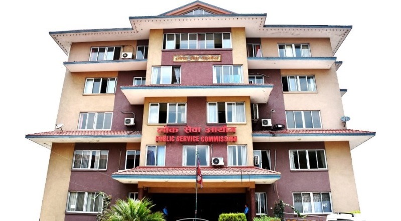 ठूलो संख्यामा खुल्यो खरिदार (विज्ञापनसहित)