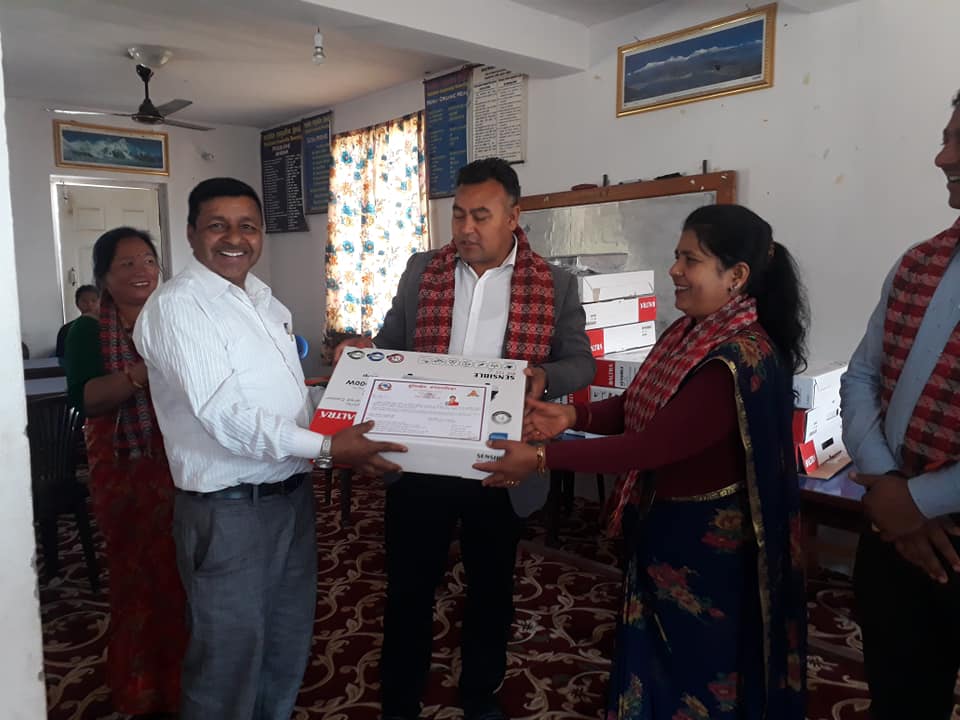 धुलिखेल- ११ पात्लेखेतमा इन्डक्सन चुलो बितरण