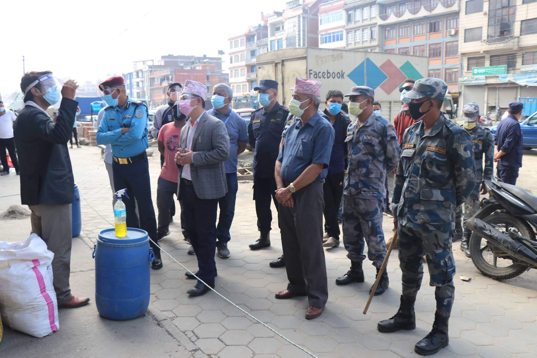 बनेपामा नि षेधाज्ञाको एक महिनापछि बजार अनुगमन: झारो टार्ने, ब्यापारी फकाउने !