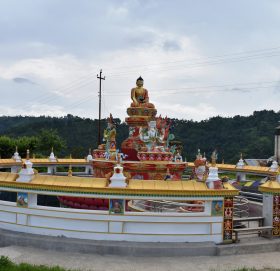 यस्ताे देखियाे नमोबुद्धमा निर्माण गरिएको बौद्ध स्तूपा पार्क