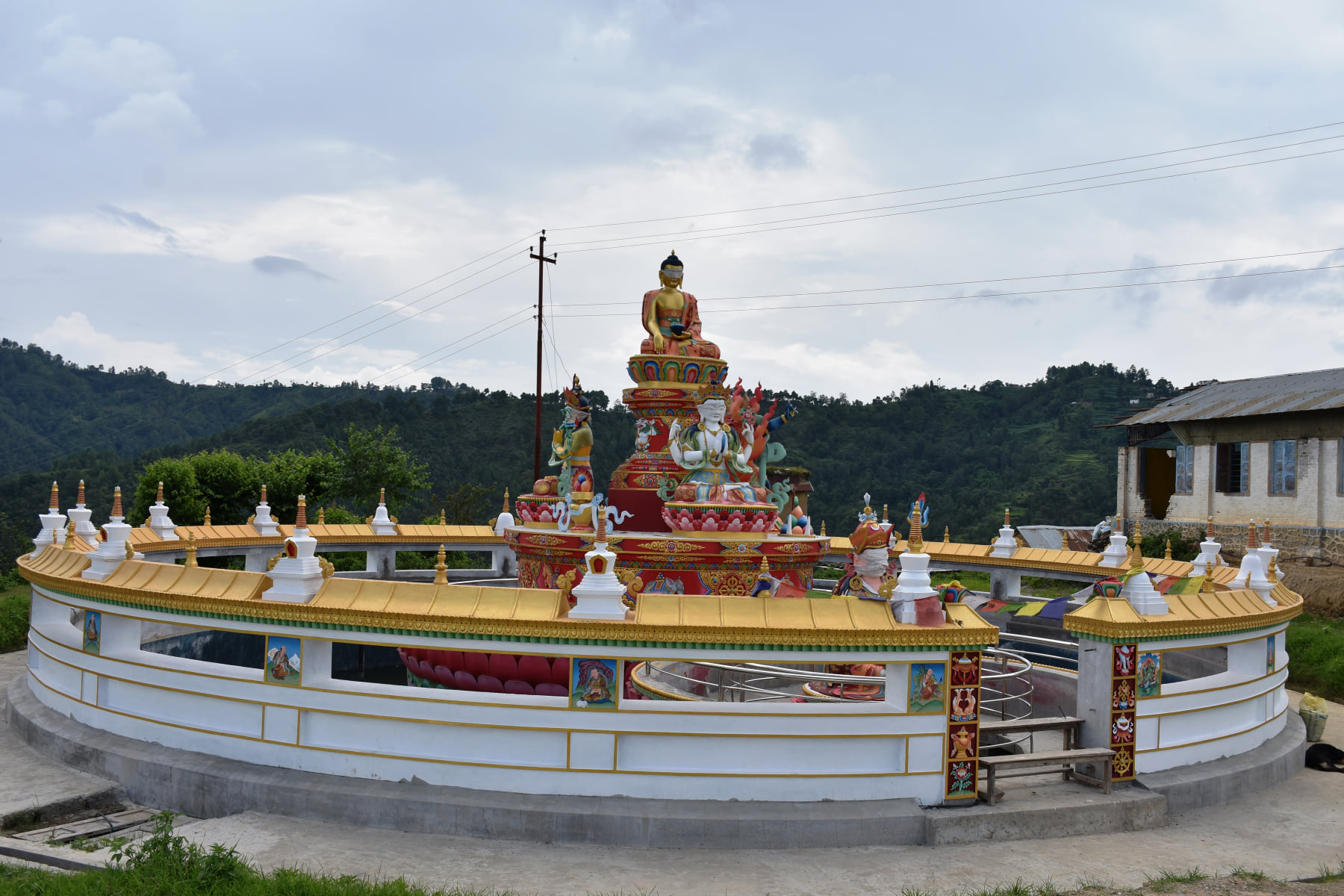 यस्ताे देखियाे नमोबुद्धमा निर्माण गरिएको बौद्ध स्तूपा पार्क
