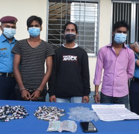 काभ्रेमा लागू औषध सहित ३ जना पक्राउ