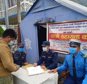 काभ्रेका मूख्य शहर र नाकामा यात्रु सहायता कक्ष स्थापना