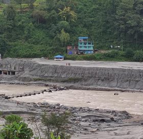 सिन्धुपाल्चोकमा फेरि आयो बाढी, मेलम्ची-इन्द्रावती सडक अवरूद्ध