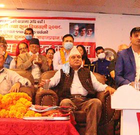 भ्रष्टचार गर्ने छुट कसैलाई छैन  :  माधव नेपाल