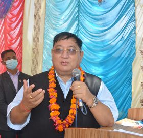‘चैत भित्र सबै नेपालीले कोरोना विरूद्धको खोप पाउँछन्’ : स्वास्थ्य राज्यमन्त्री श्रेष्ठ