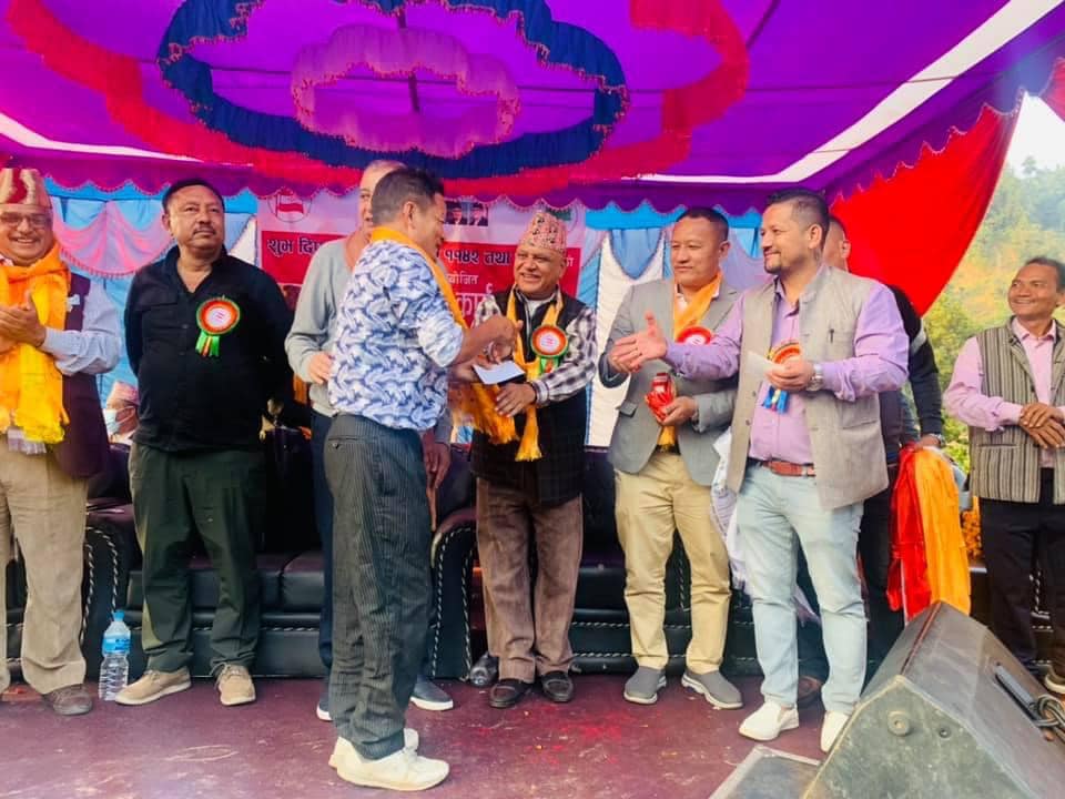 काभ्रे महाभारतका एक सय बढि नेता कार्यकर्ता काँग्रेसमा प्रवेश  