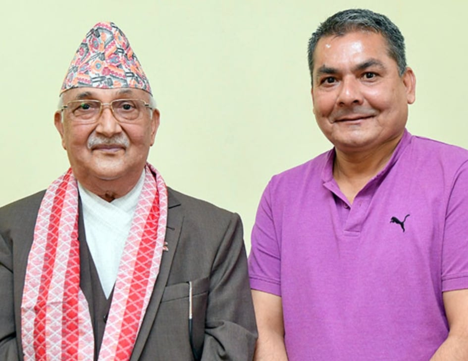 युवाहरुको चाहनाले केपी ओलीको खम्बा बन्न केन्द्रीय सदस्य लड्दैछु’ : दुर्गा प्रसाईं