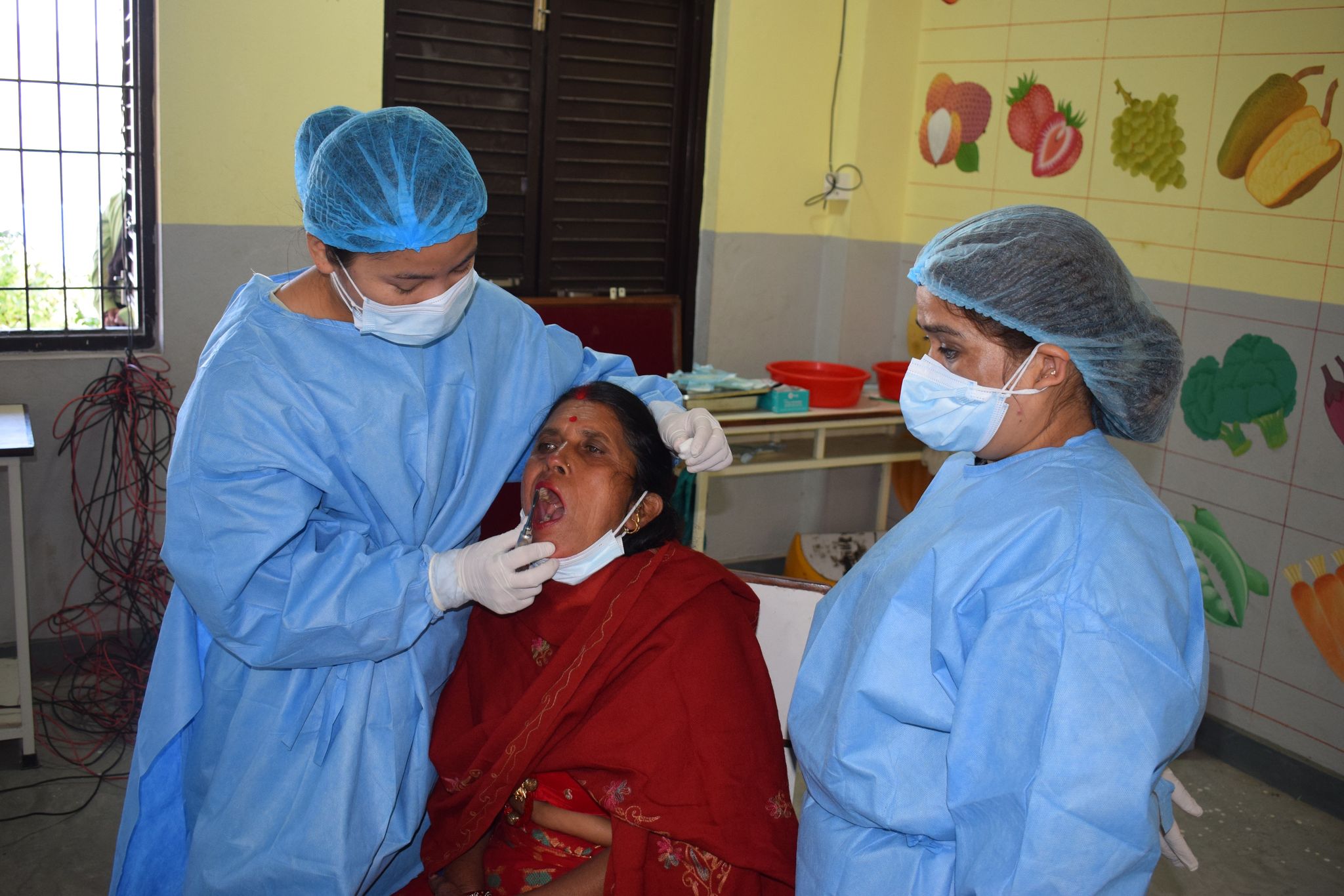 निःशुल्क स्वास्थ्य सेवा घरदैलो मै पाएपछि चौंरीदेउरालीबासी खुशी