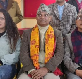 नायिका रेखा थापा राजेन्द्र लिङ्देनको प्यानलमा