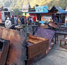 काभ्रेको नमोबुद्धमा रहेको एक होटलमा आ गला गी