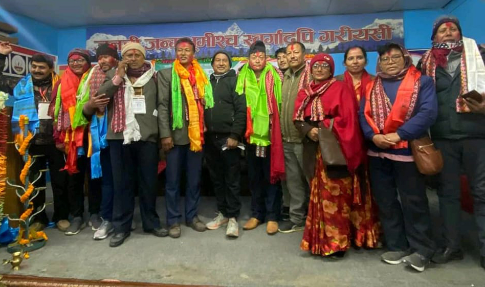 एमालेमा अन्तरघा त, काभ्रेपलाञ्चोक जिल्ला बचत तथा ऋण सहकारीमा यसरी भयो हा र !