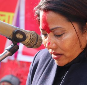 पूरानो घर ‘एमाले’लाई सम्झिँदै रामकुमारी झाँक्री रोएपछि…