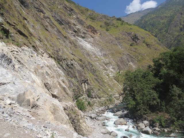 भिरबाट लडेर श्रीमान्-श्रीमतीको मृ त्यु