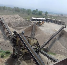 काभ्रेमा दर्ता बिनाकै क्रसर र ढुंगा खानी कहिलेसम्म चलिरहन्छ ?